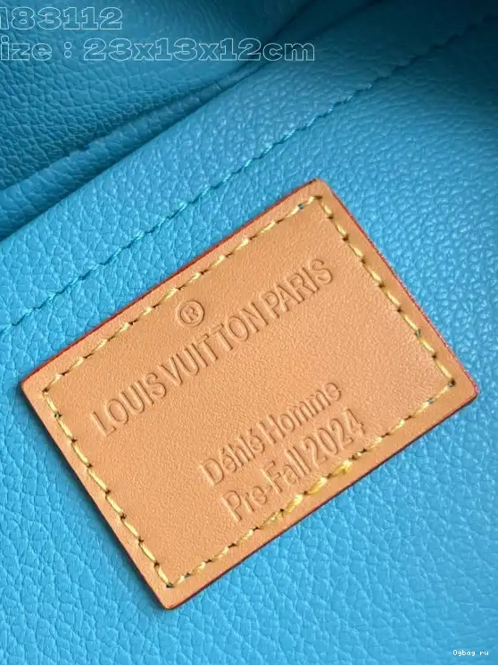 VUITTON LOUIS DOPP bag-23*13*12CM LOCKER KIT 0502